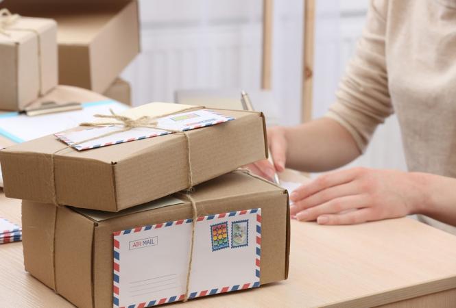 Що таке міжнародна пошта та скільки вона коштує
